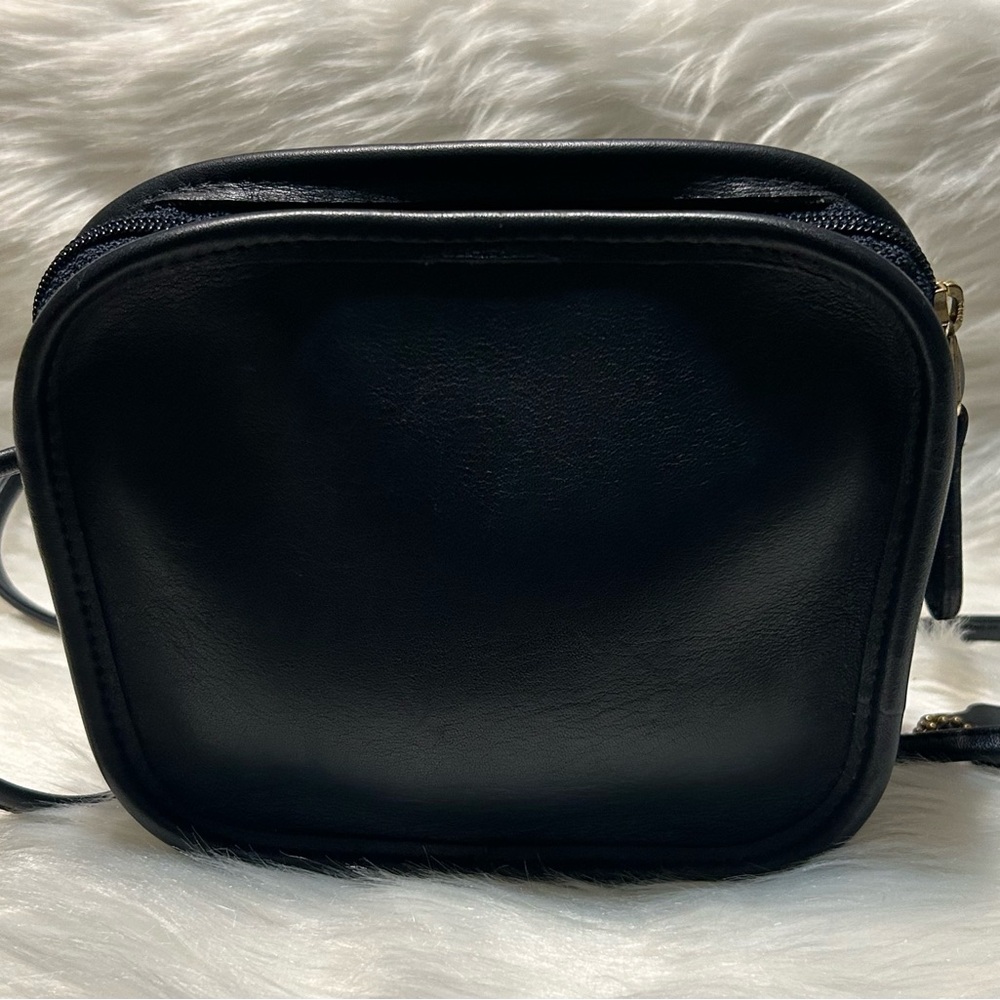 Coach Vintage Small Elegant Navy Blue Women's Crossbody Bag 9935 - Picture 3 of 11